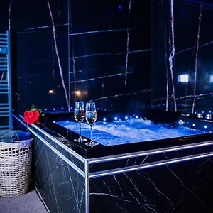 Romance & - Jacuzzi - Parking - Appartement